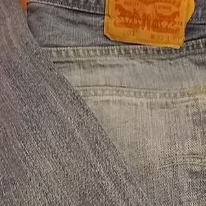 Levis jeans